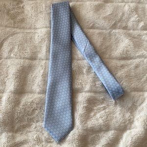 2//$25 👔 Banana Republic Factory | blue & white tie
